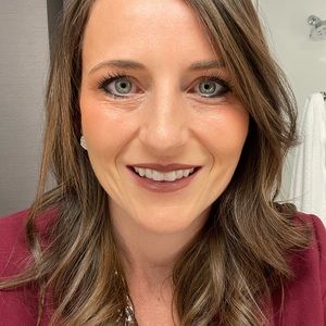 Meet your Posher, Teresa